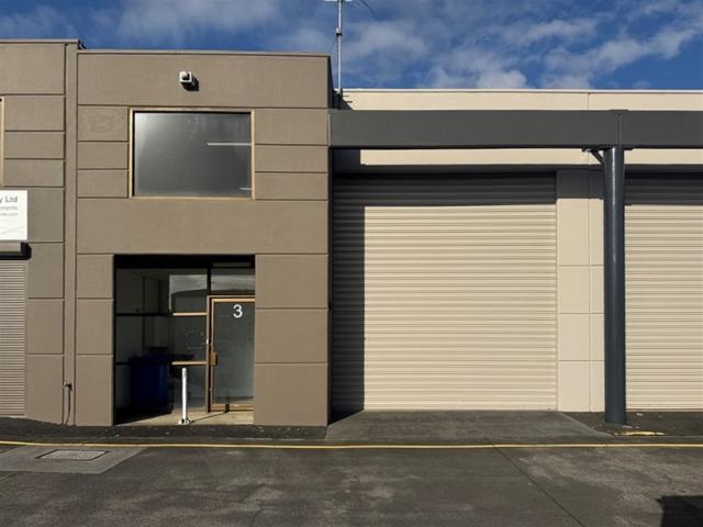 Warehouse for rent in Ferntree Gully, Melbourne
