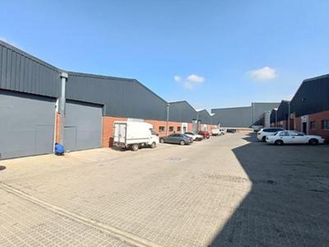 Commercial for rent in Nooitgedacht, Gauteng