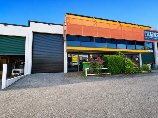 Warehouse for rent in Toombul, Queensland