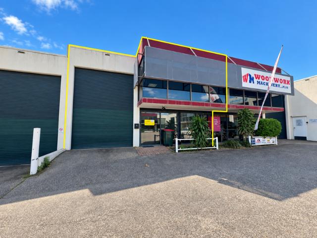 Warehouse for rent in Toombul, Queensland