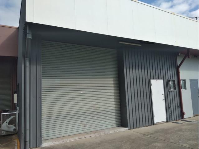 Warehouse for rent in Toombul, Queensland