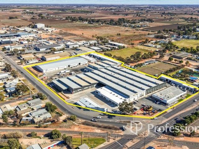 Warehouse for rent in Irymple, Victoria