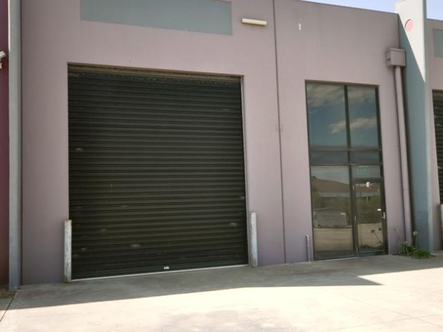 Warehouse for rent in Williamstown
