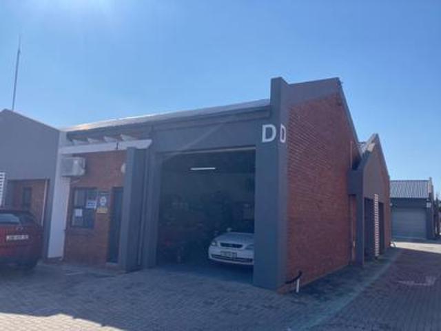 Commercial for rent in Port Elizabeth, Eastern Cape