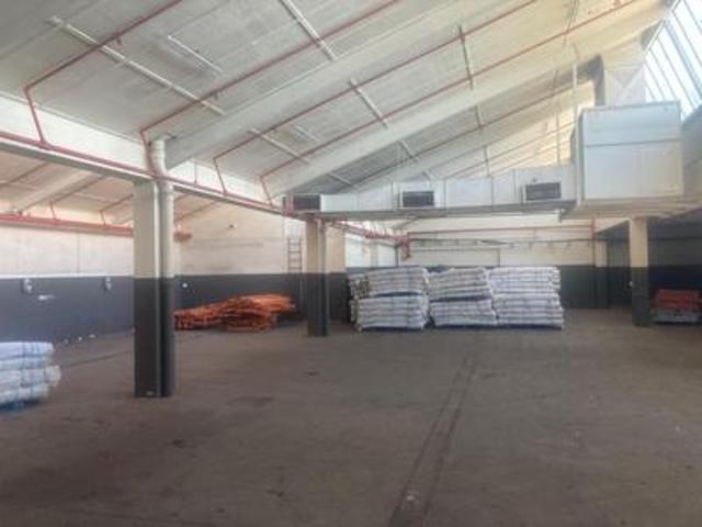 Commercial for rent in Holland Park, Gqeberha (Port Elizabeth)