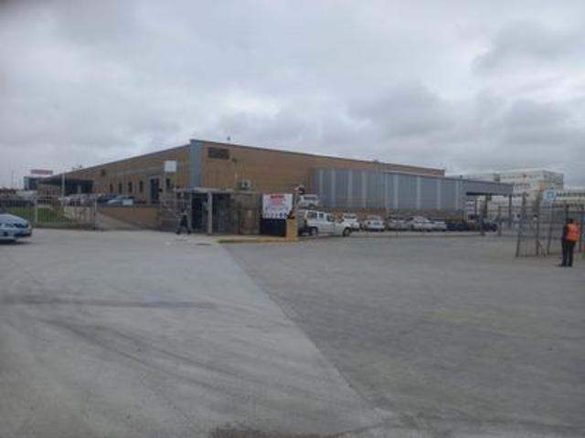 Commercial for rent in Port Elizabeth, Eastern Cape