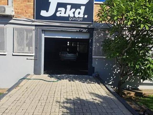 Commercial for rent in Port Elizabeth, Eastern Cape