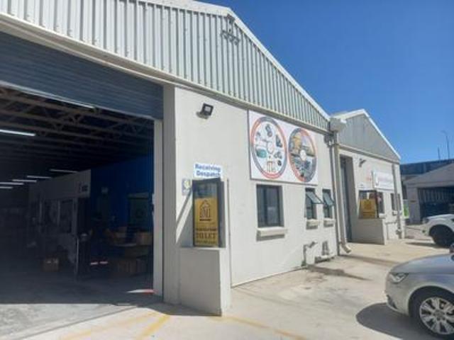 Commercial for rent in Port Elizabeth, Eastern Cape