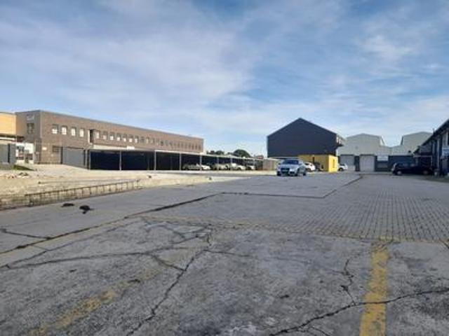 Commercial for rent in Port Elizabeth, Eastern Cape