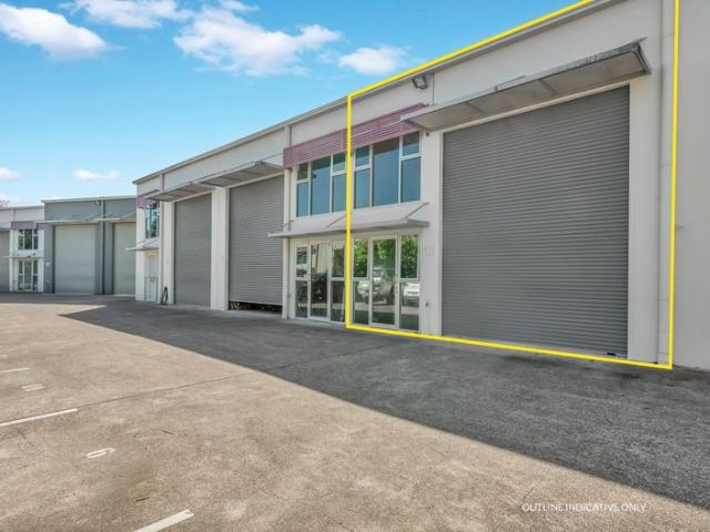 Warehouse for rent in Kings Creek, Queensland