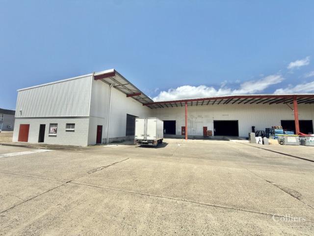 Warehouse for rent in Hyde Park, Townsville
