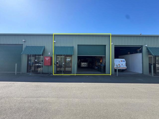 Warehouse for rent in Regency Park, Adelaide