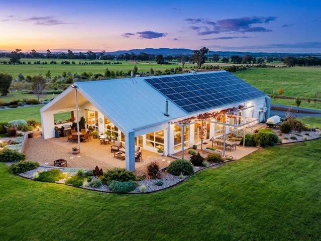 Cottage for sale in Culcairn, New South Wales