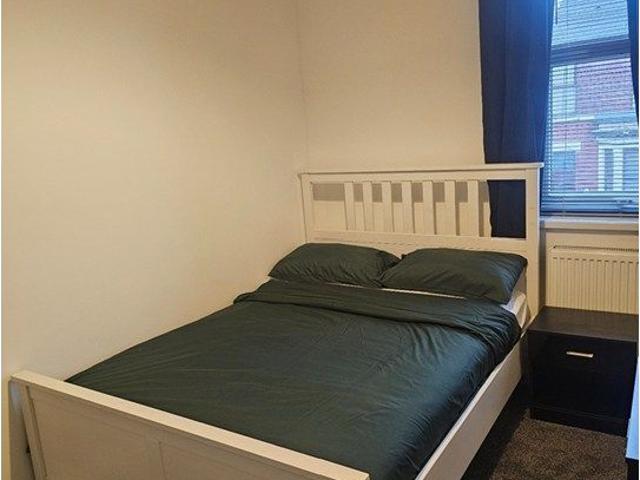 Room for rent in Newton-le-Willows, St Helens