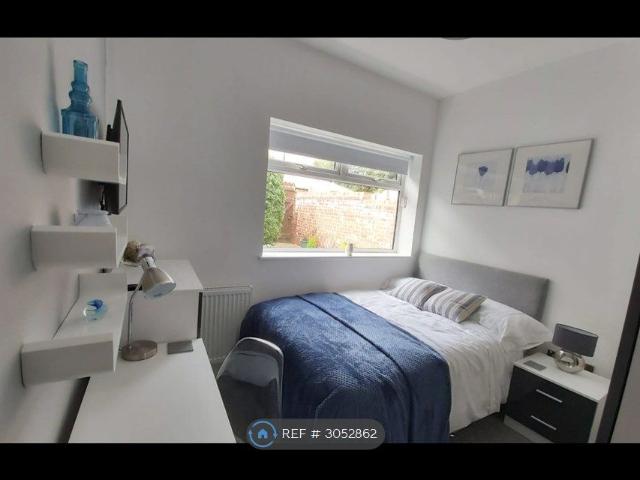 Room for rent in Wargrave, Newton-le-willows