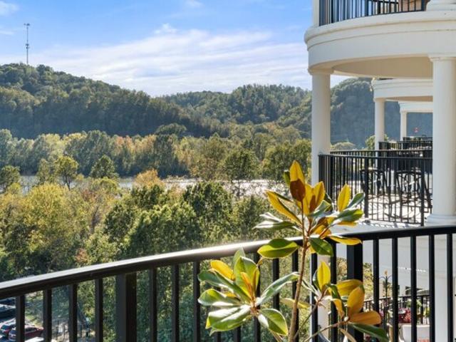 Condo for sale in Ashland City, Tennessee