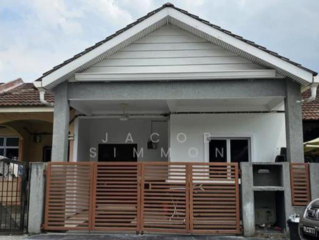 Terraced House for rent in Tanjong Sepat, Selangor