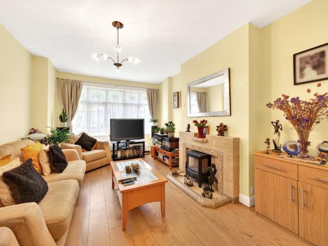 House for rent in London Borough of Croydon, Greater London