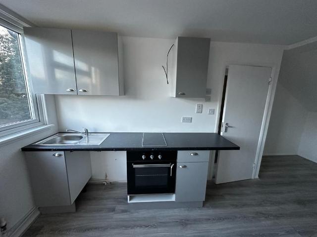 Studio for rent in London Borough of Croydon, Greater London