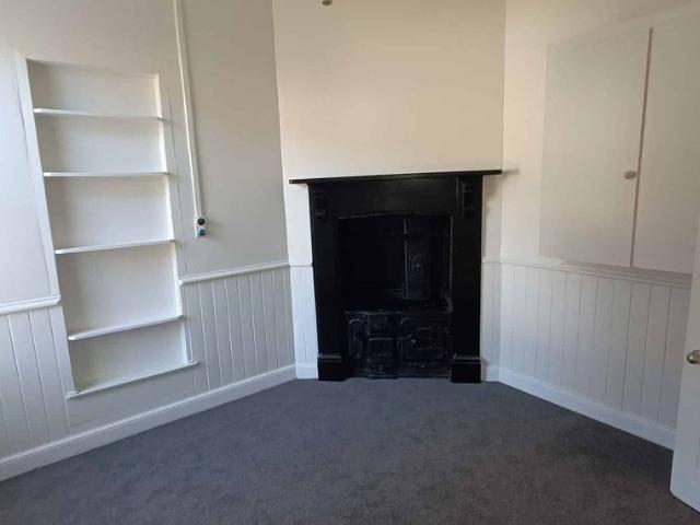 Townhouse for rent in Otakou