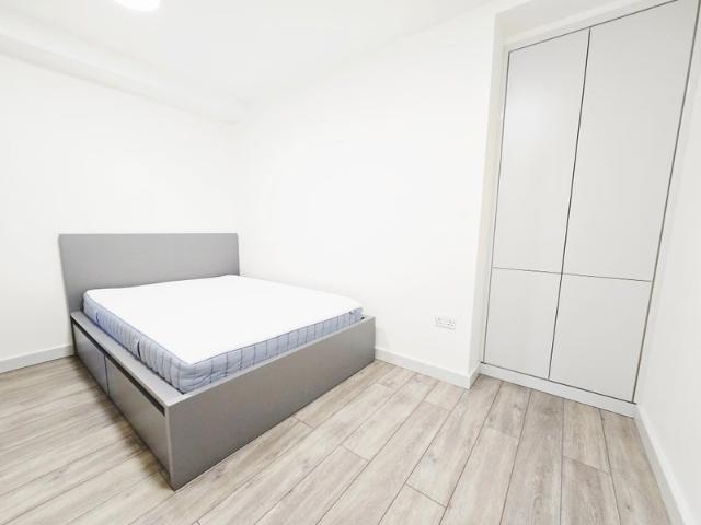 Apartment for rent in Homerton, Greater London