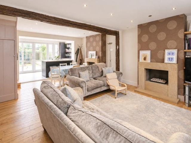 Apartment for rent in Whetstone, Greater London