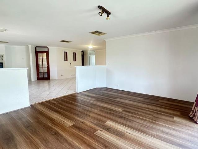 House for rent in Canning Vale, Western Australia