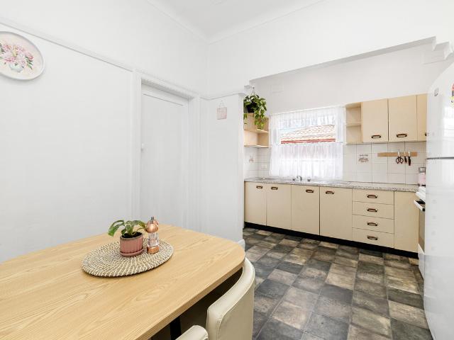 Duplex for sale in Enfield