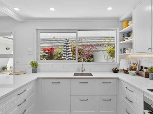 Townhouse for rent in Merivale, Canterbury