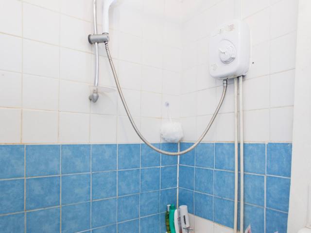 Room for rent in St. George in the East, Cat Hill