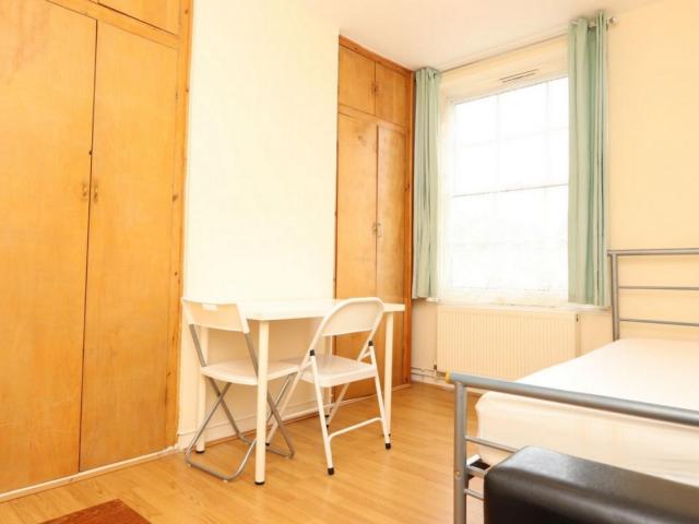 Room for rent in Highbury, Greater London