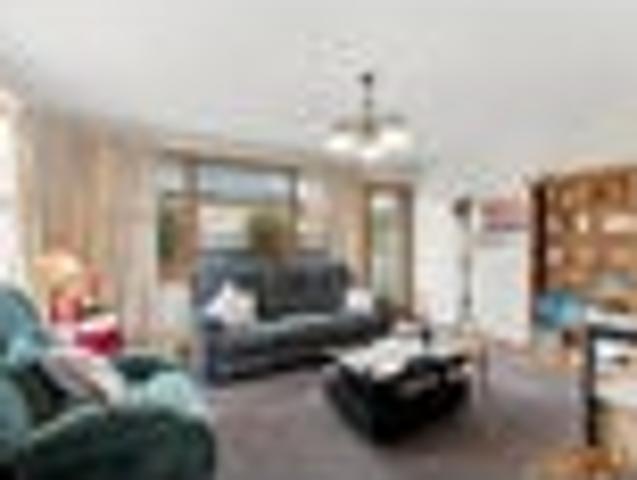 Apartment for sale in Heathcote, Canterbury
