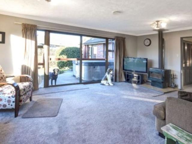 House for rent in Otakou