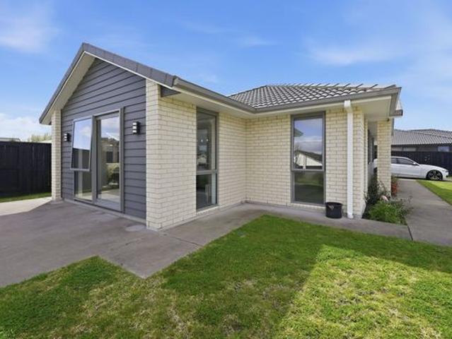 Property for sale in Pāpāmoa Beach, Papamoa