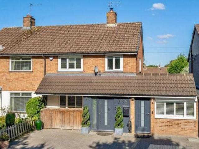 House for sale in Pouchen End, Hertfordshire