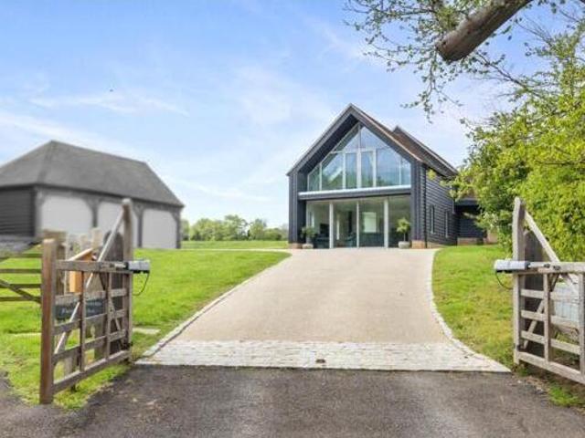 House for sale in Perryfields, West Sussex
