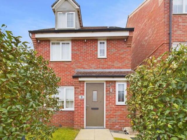 House for sale in Roby Mill, Lancashire