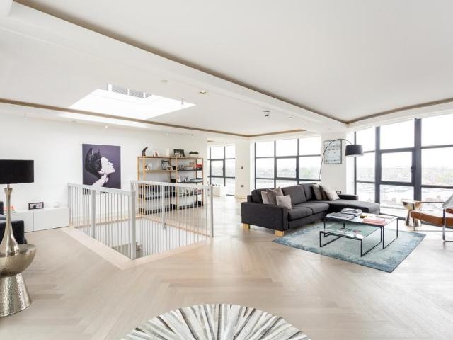 Apartment for rent in London Borough of Ealing, Greater London