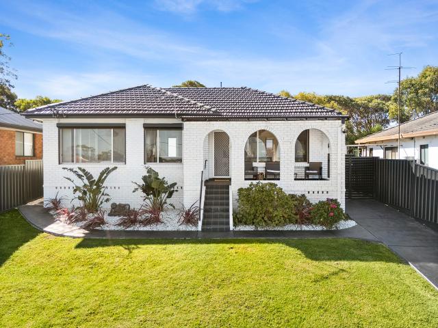 House for rent in Wollongong West, New South Wales
