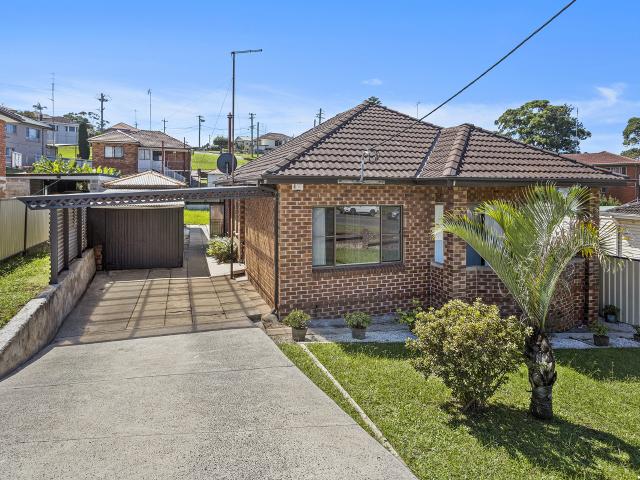 House for rent in Wollongong West, New South Wales