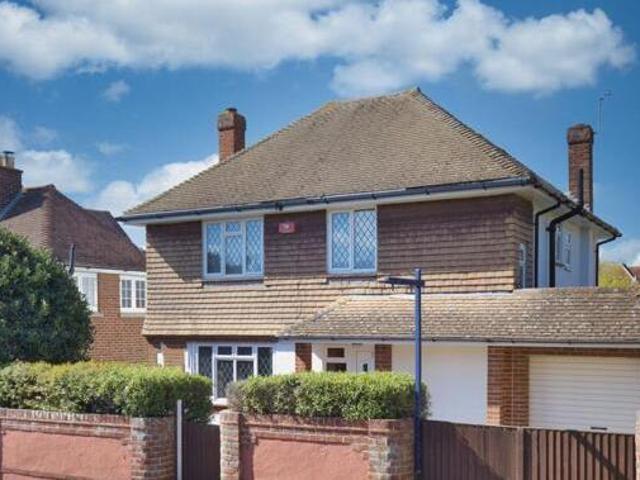 House for sale in West Cliff, Acol