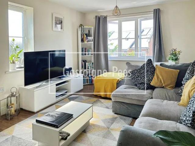 Apartment for rent in Fole, Surrey