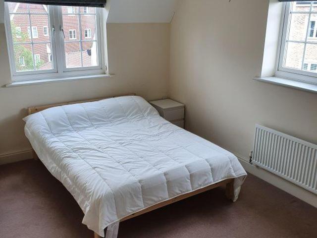 House for rent in Fole, Surrey