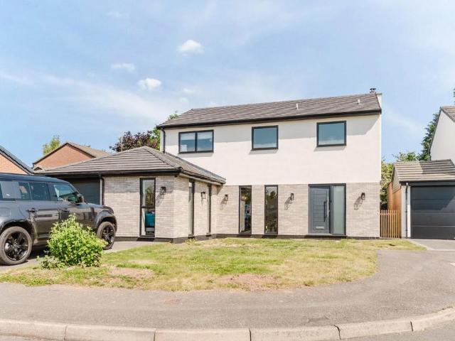 House for rent in Lillington, Green Close