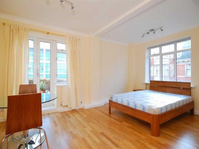 Studio for rent in Fitzrovia, Greater London