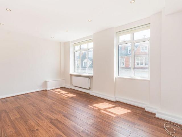 House for rent in Fitzrovia, Greater London