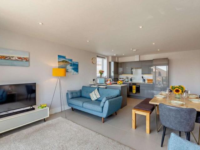 Apartment for rent in Wick, Bournemouth