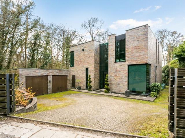 House for rent in Little Stanmore, Greater London