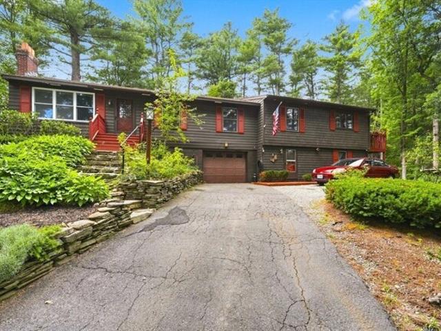 House for sale in Townsend, Massachusetts