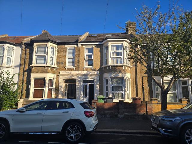 Room for rent in Leyton, Greater London